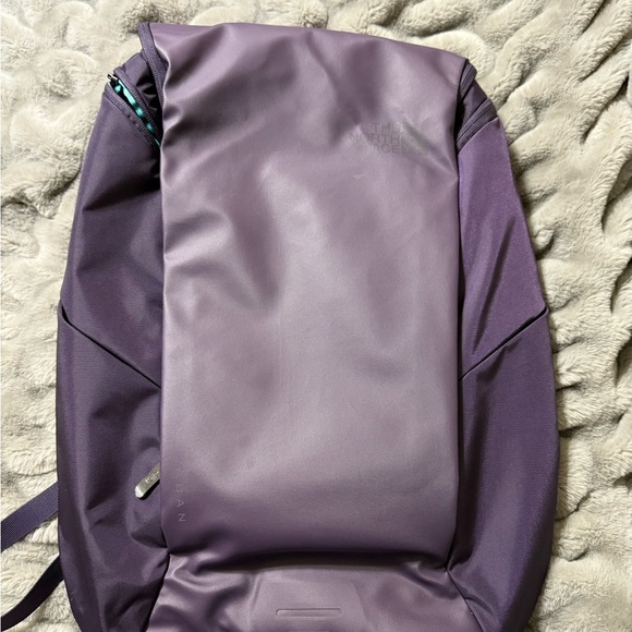 The North Face Kaban - Picture 2 of 9